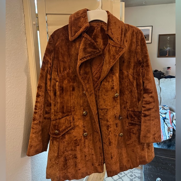 Vintage Velvet Coat - Picture 3 of 9